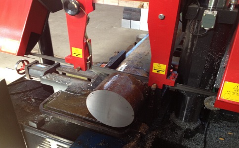 新洲卧式带锯床加工时出现明显振荡如何排查？