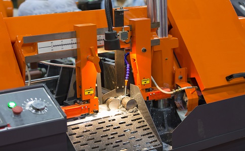 新洲龙门带锯床具备哪些优点？